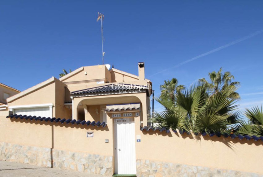 Revente - VILLA -
LA ZENIA - Costa Blanca