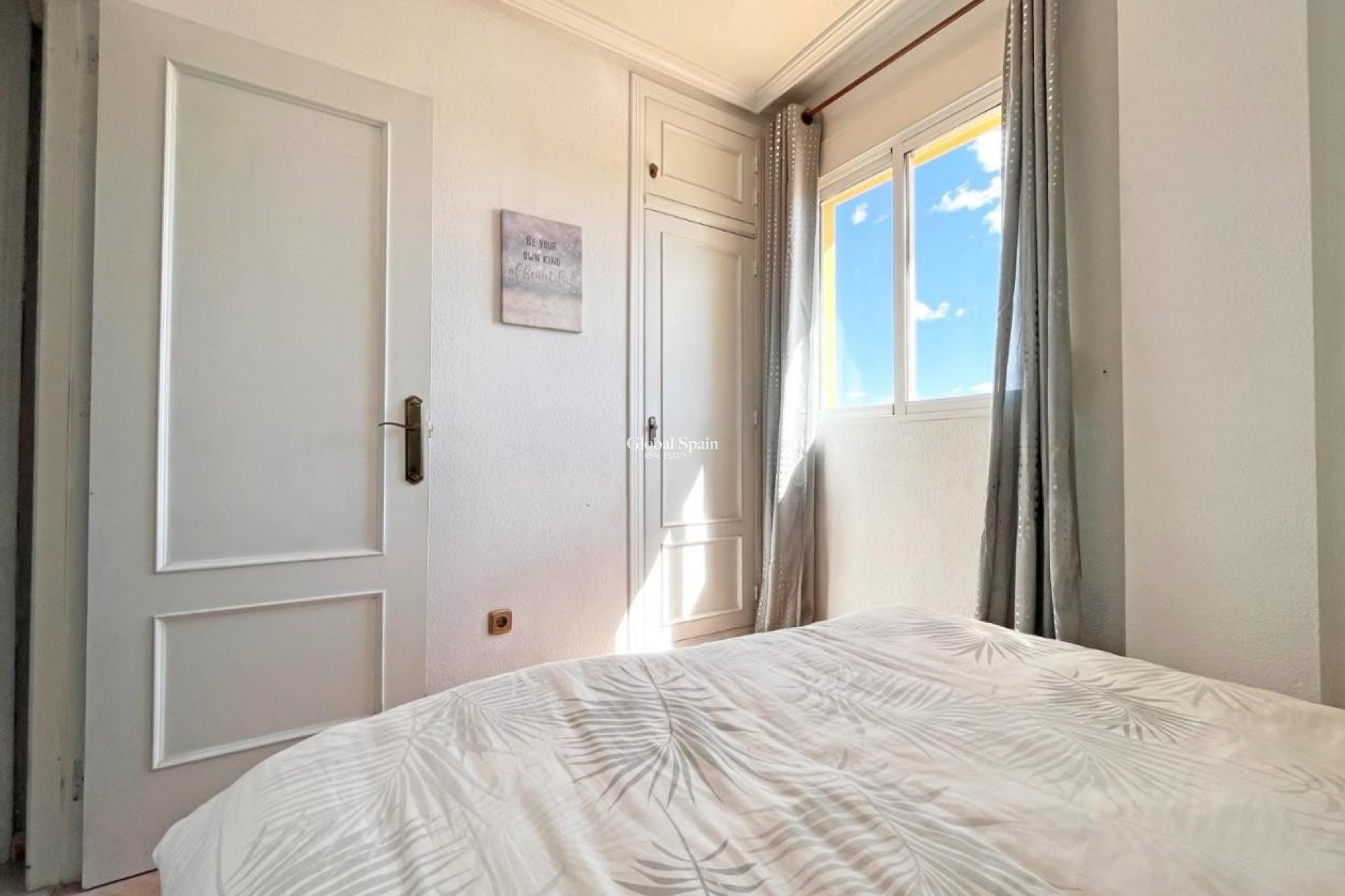 Revente - VILLA -
LA ZENIA - Costa Blanca