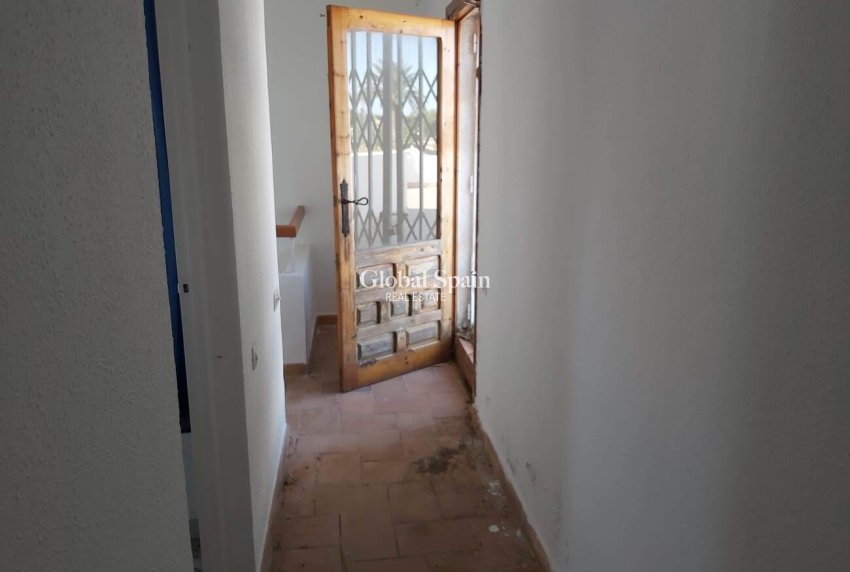 Revente - VILLA -
LA ZENIA - Costa Blanca