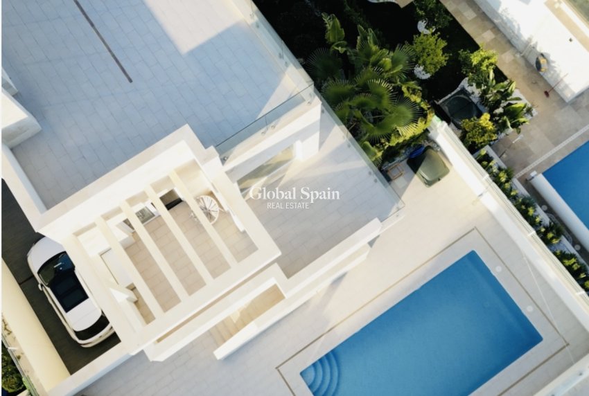 Revente - VILLA -
LA ZENIA - Costa Blanca