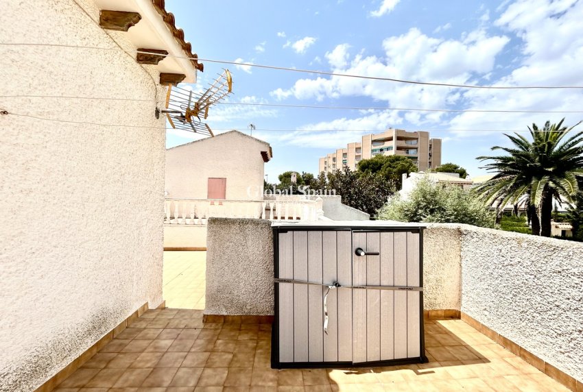 Revente - VILLA -
LA ZENIA - Costa Blanca