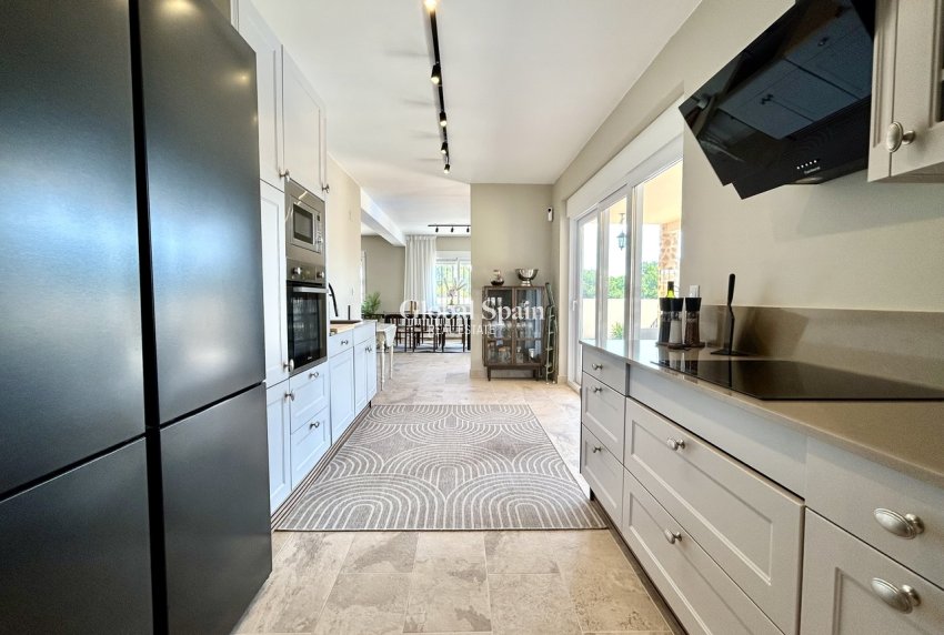 Revente - VILLA -
LA ZENIA - Costa Blanca