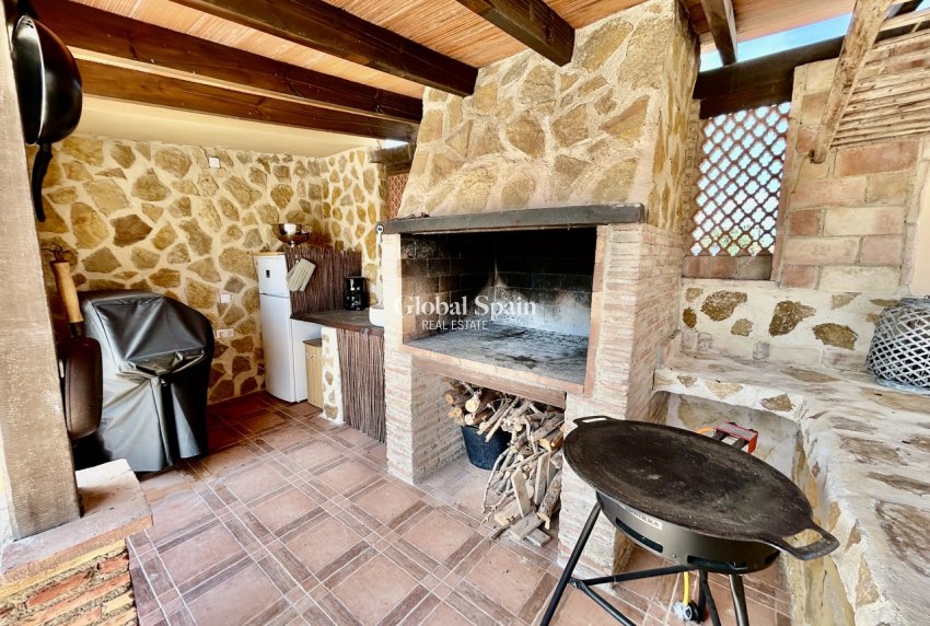 Revente - VILLA -
LA ZENIA - Costa Blanca
