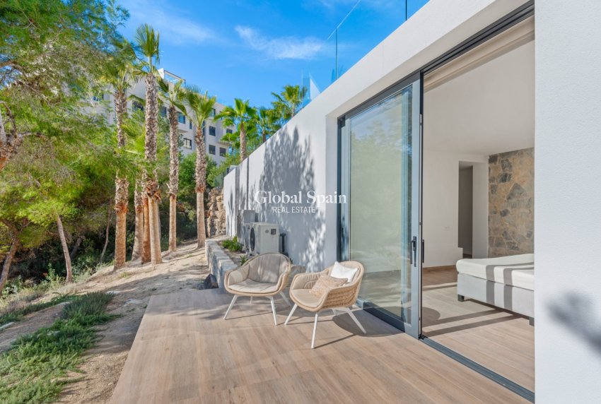 Revente - VILLA -
LAS COLINAS GOLF RESORT - Costa Blanca