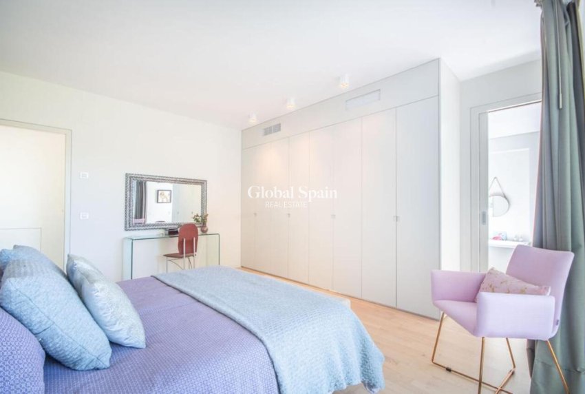 Revente - VILLA -
LAS COLINAS GOLF RESORT - Costa Blanca