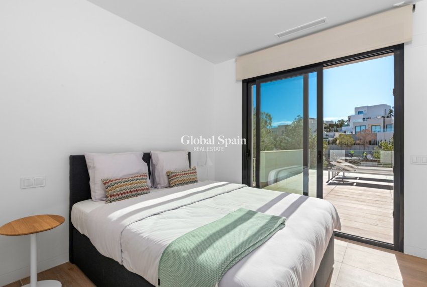 Revente - VILLA -
LAS COLINAS GOLF RESORT - Costa Blanca