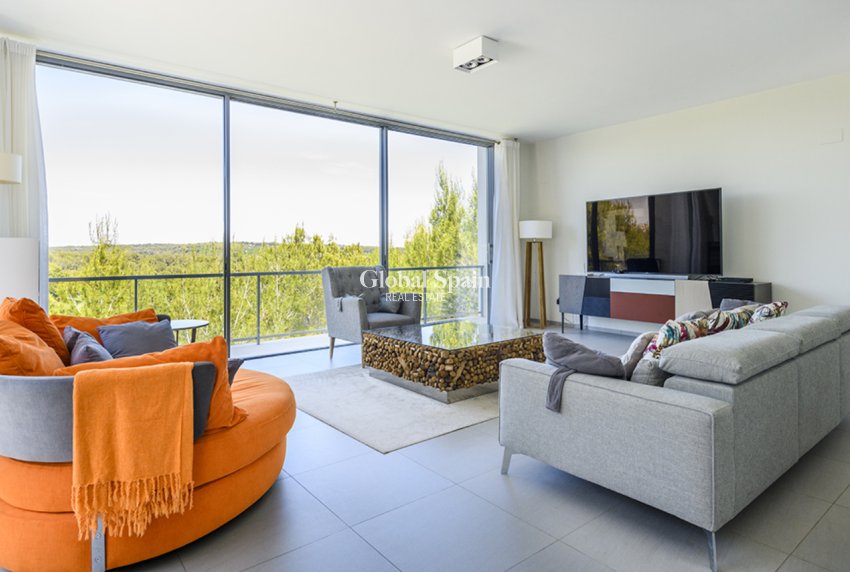 Revente - VILLA -
LAS COLINAS GOLF RESORT - Costa Blanca