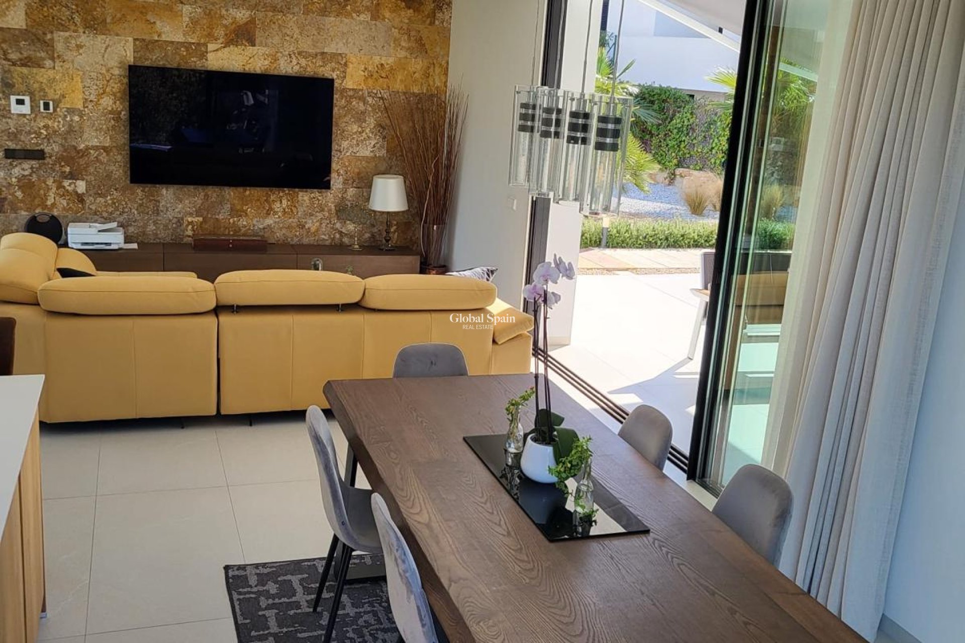 Revente - VILLA -
LAS COLINAS GOLF RESORT - Costa Blanca