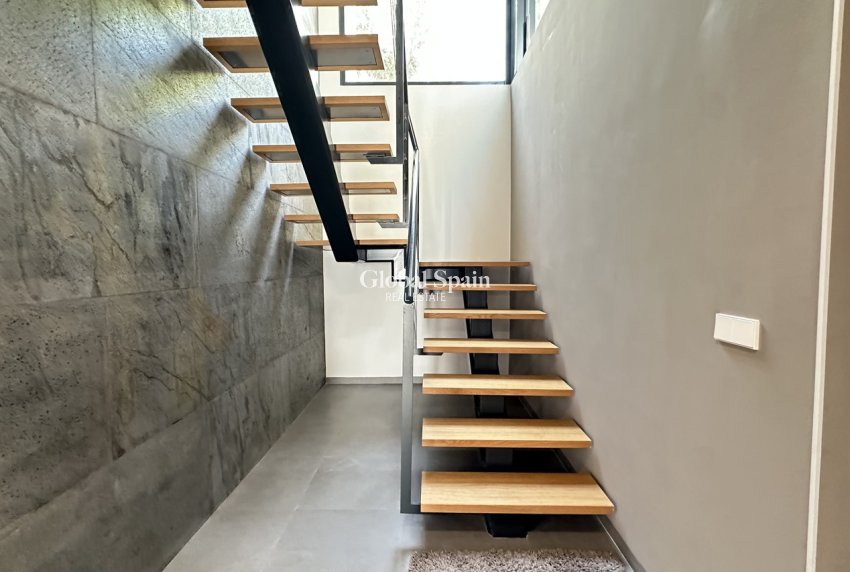 Revente - VILLA -
LAS COLINAS GOLF RESORT - Costa Blanca