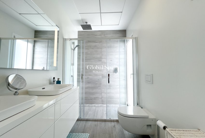 Revente - VILLA -
LAS COLINAS GOLF RESORT - Costa Blanca