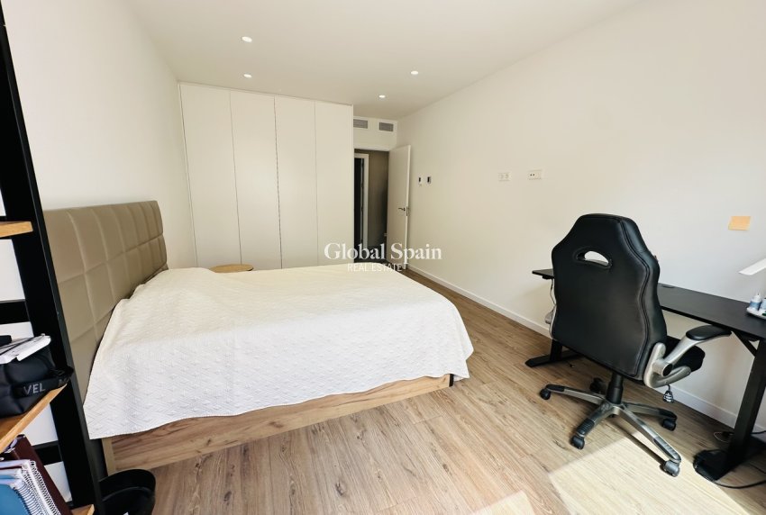 Revente - VILLA -
LAS COLINAS GOLF RESORT - Costa Blanca