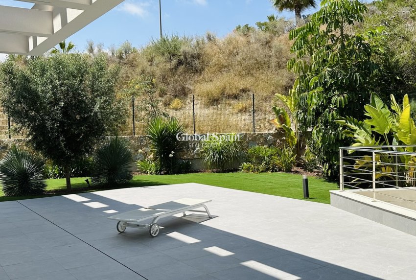 Revente - VILLA -
LAS COLINAS GOLF RESORT - Costa Blanca