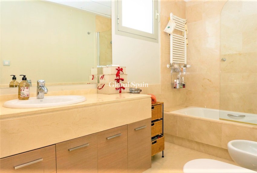 Revente - VILLA -
LAS COLINAS GOLF RESORT - Inland