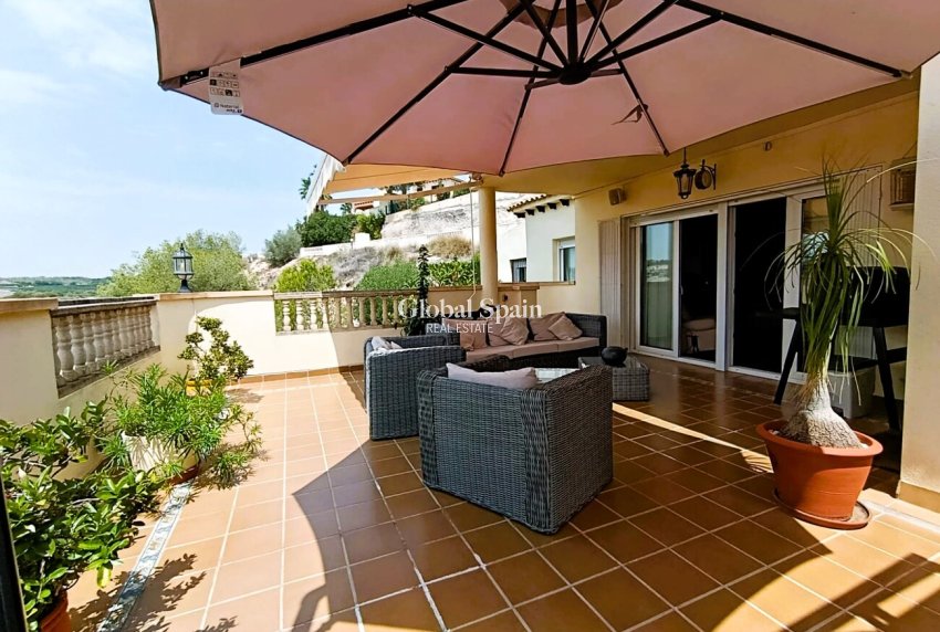 Revente - VILLA -
LAS RAMBLAS GOLF - Inland