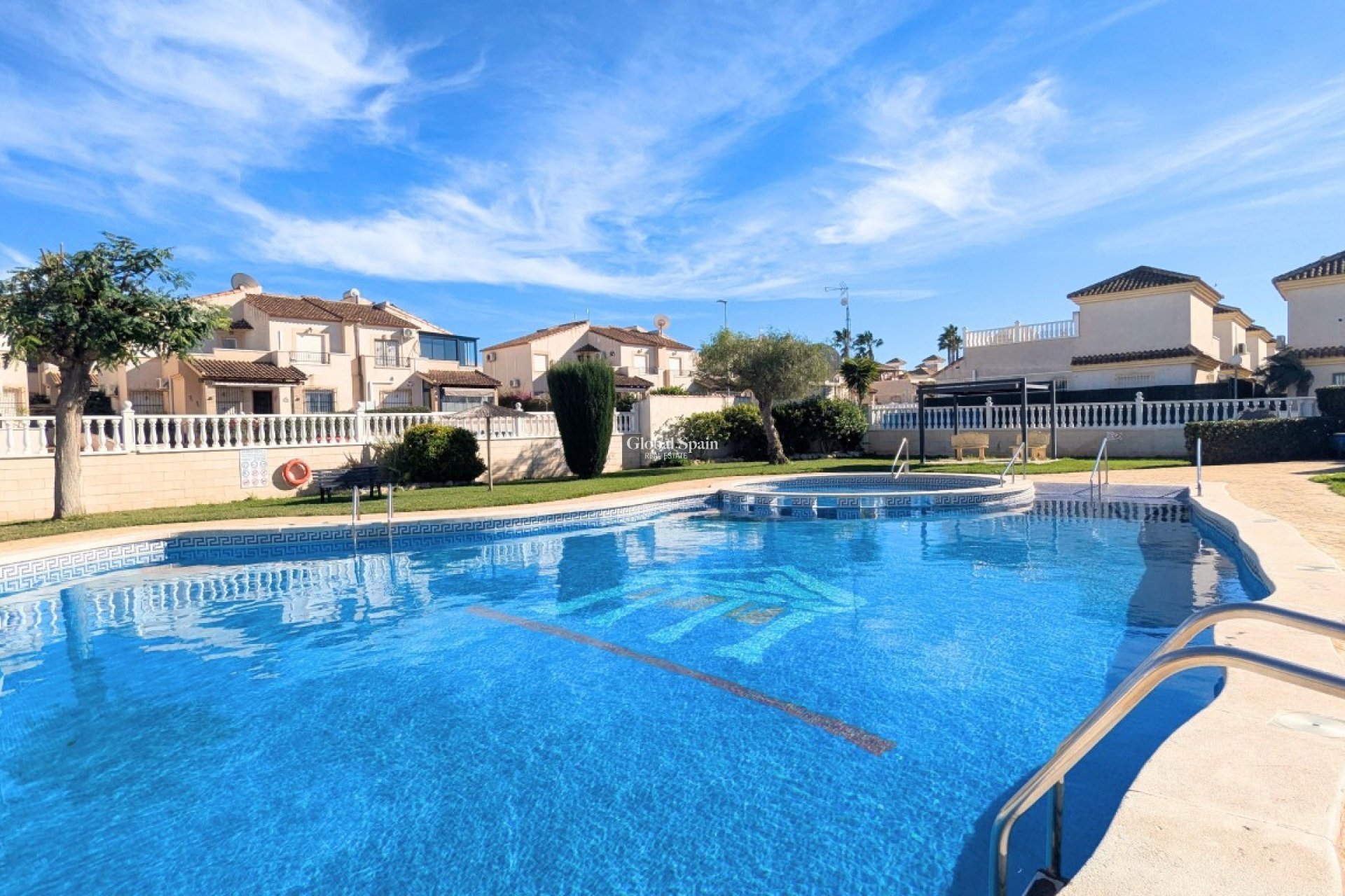 Revente - VILLA -
LO CRISPÍN - Inland