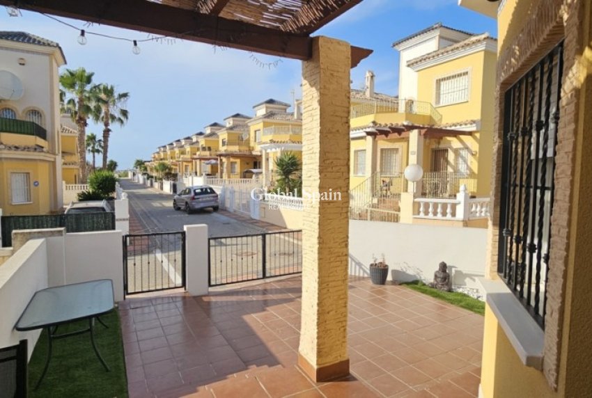 Revente - VILLA -
LO CRISPÍN - Inland
