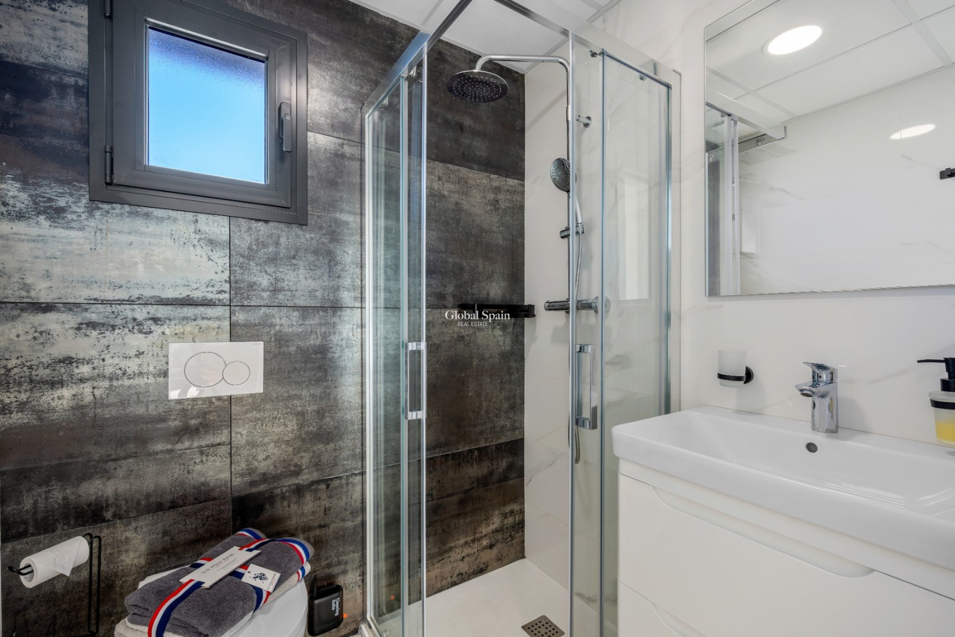 Revente - VILLA -
LOS ALCÁZARES