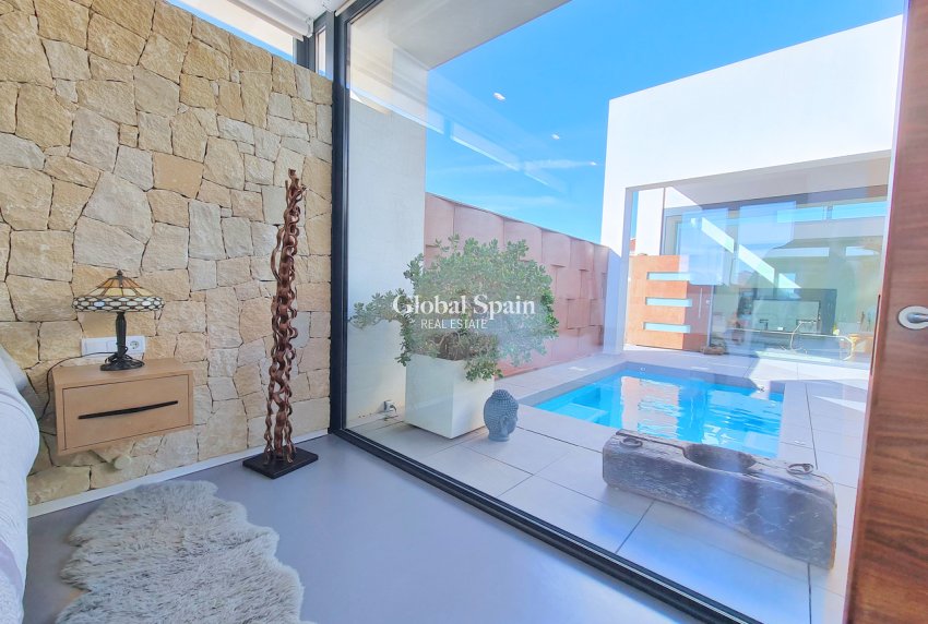 Revente - VILLA -
LOS ALCÁZARES