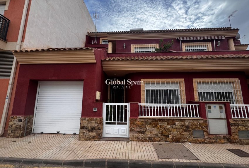 Revente - VILLA -
LOS ALCÁZARES