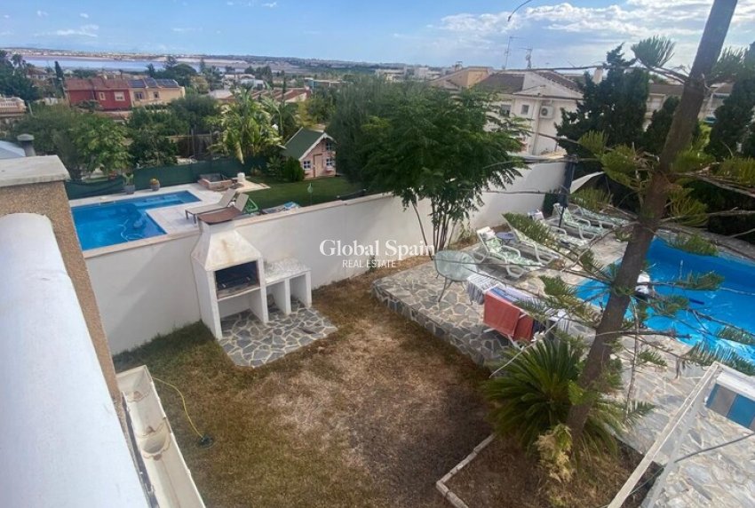 Revente - VILLA -
LOS BALCONES - LOS ALTOS - Costa Blanca