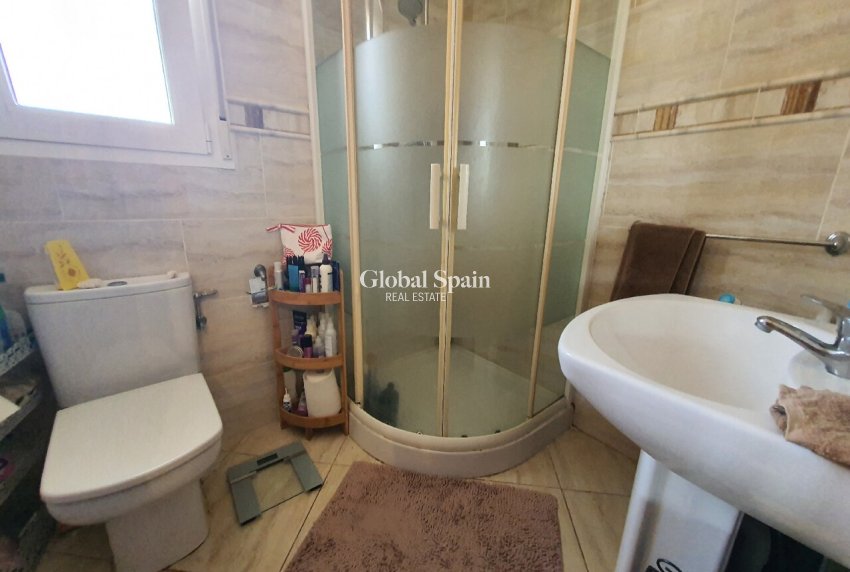 Revente - VILLA -
LOS BALCONES - LOS ALTOS - Costa Blanca