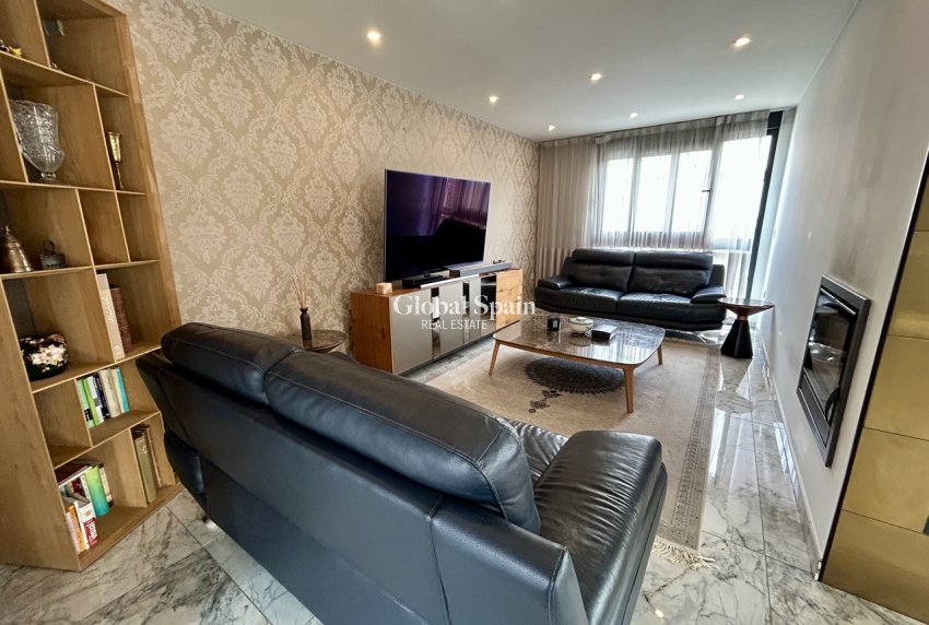 Revente - VILLA -
LOS BALCONES - LOS ALTOS - Costa Blanca