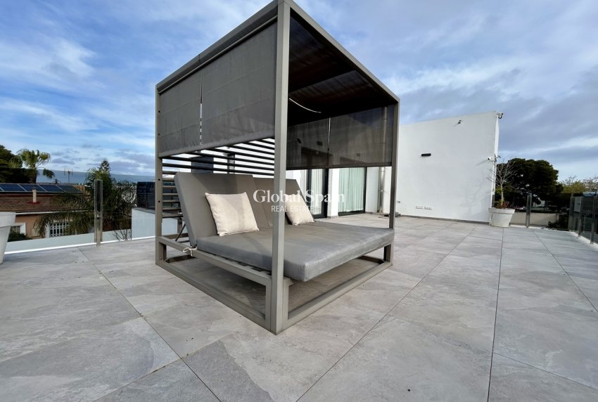 Revente - VILLA -
LOS BALCONES - LOS ALTOS - Costa Blanca