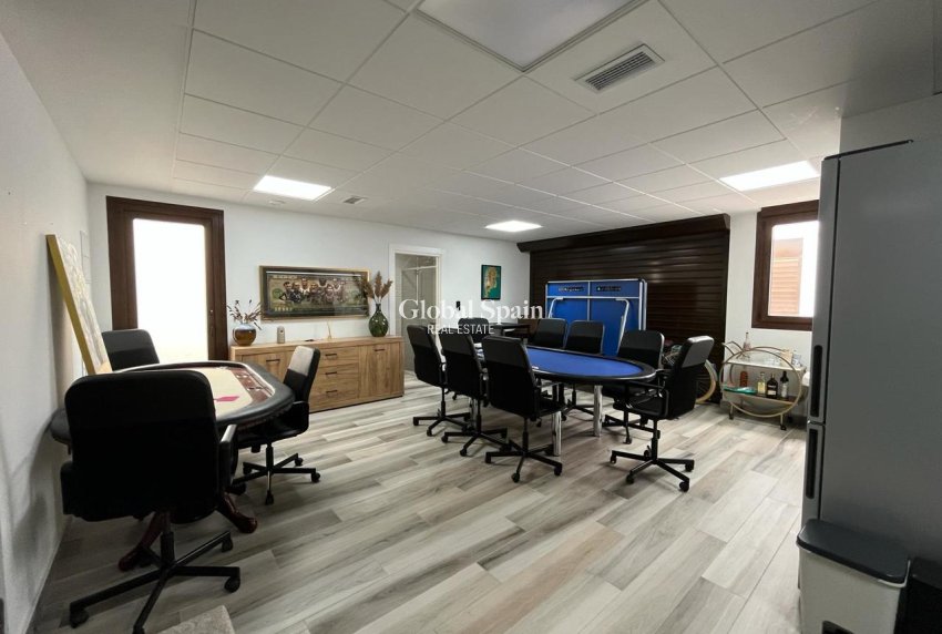 Revente - VILLA -
LOS BALCONES - LOS ALTOS - Costa Blanca