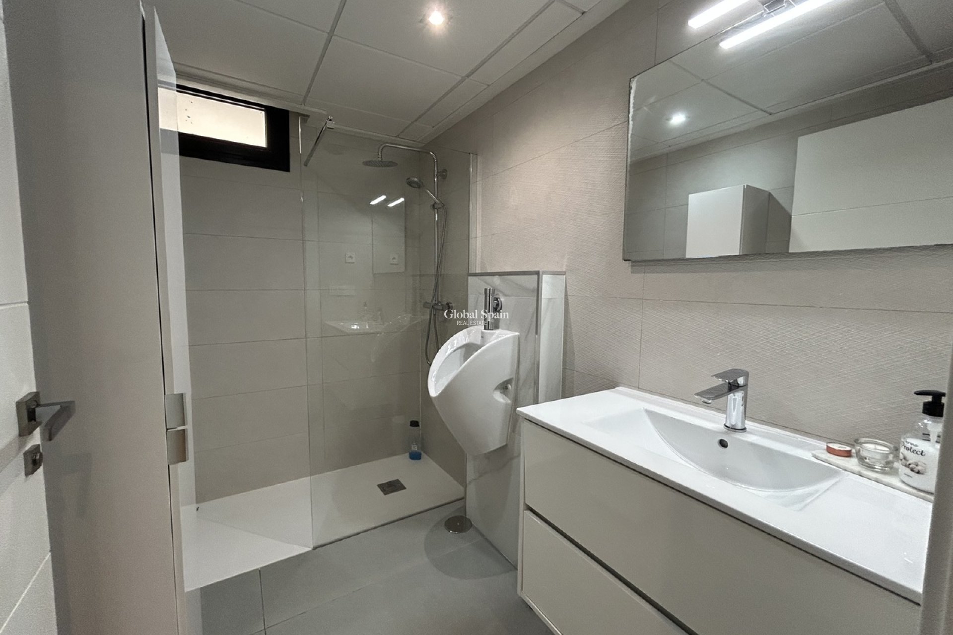 Revente - VILLA -
LOS BALCONES - LOS ALTOS - Costa Blanca