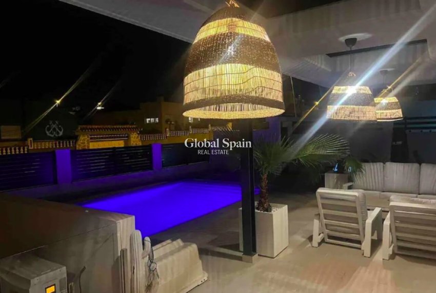 Revente - VILLA -
LOS BALCONES - LOS ALTOS - Costa Blanca