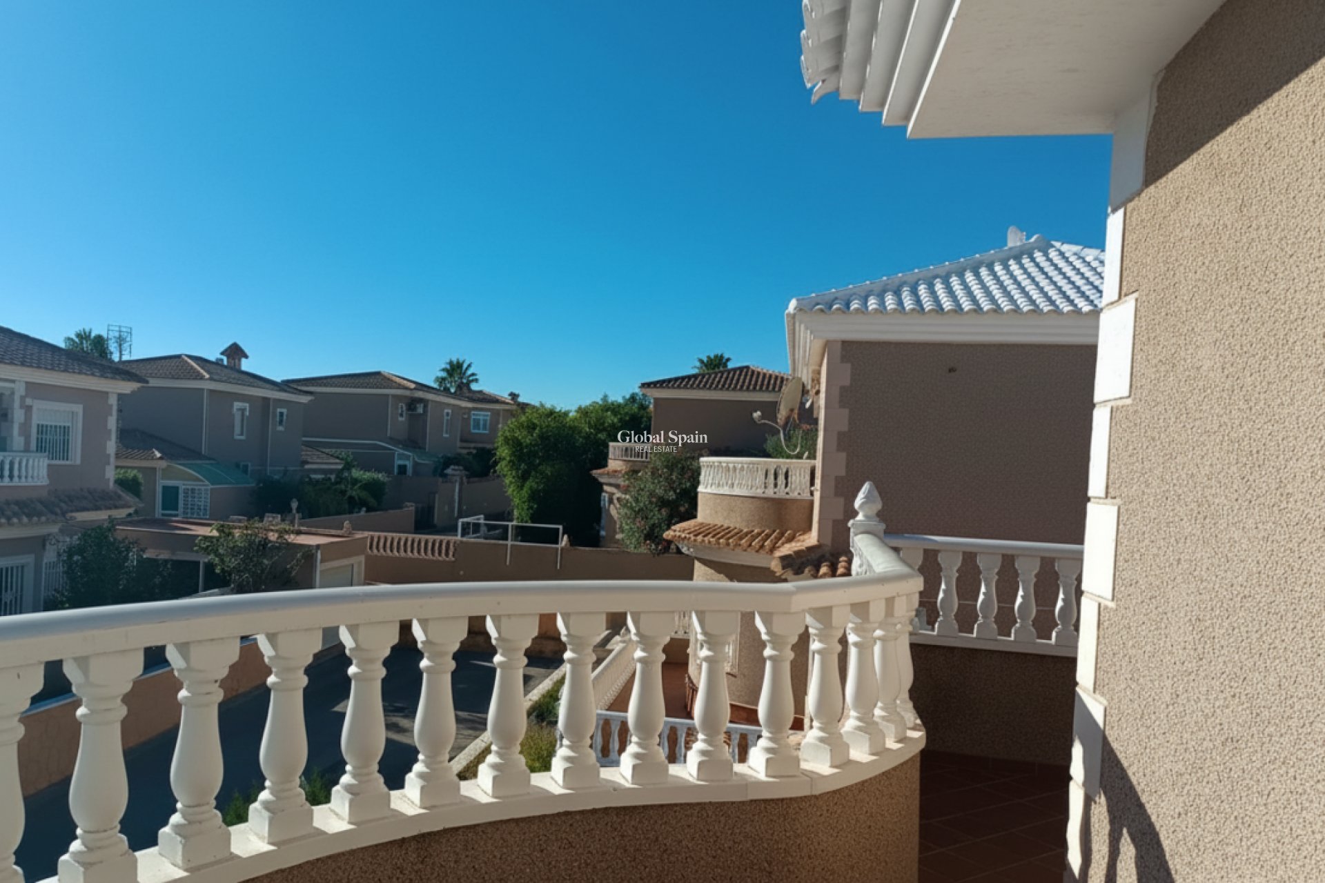 Revente - VILLA -
LOS BALCONES - LOS ALTOS - Costa Blanca