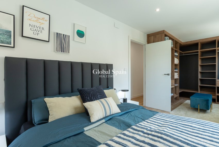 Revente - VILLA -
LOS BALCONES - LOS ALTOS - Costa Blanca