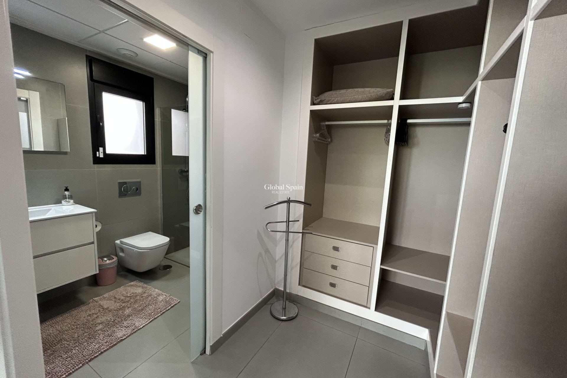 Revente - VILLA -
LOS BALCONES - LOS ALTOS - Costa Blanca