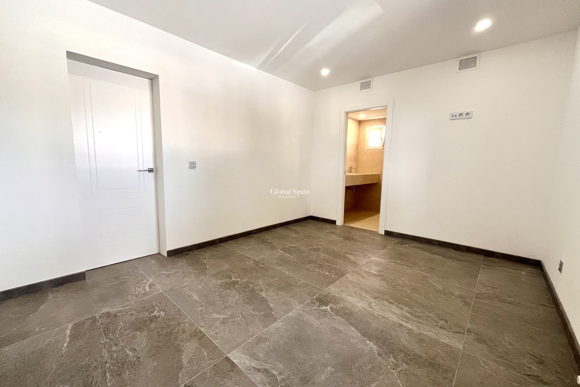 Revente - VILLA -
LOS BALCONES - LOS ALTOS - Costa Blanca