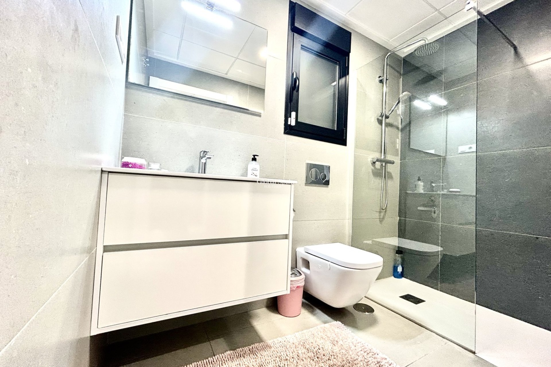 Revente - VILLA -
LOS BALCONES - LOS ALTOS - Costa Blanca