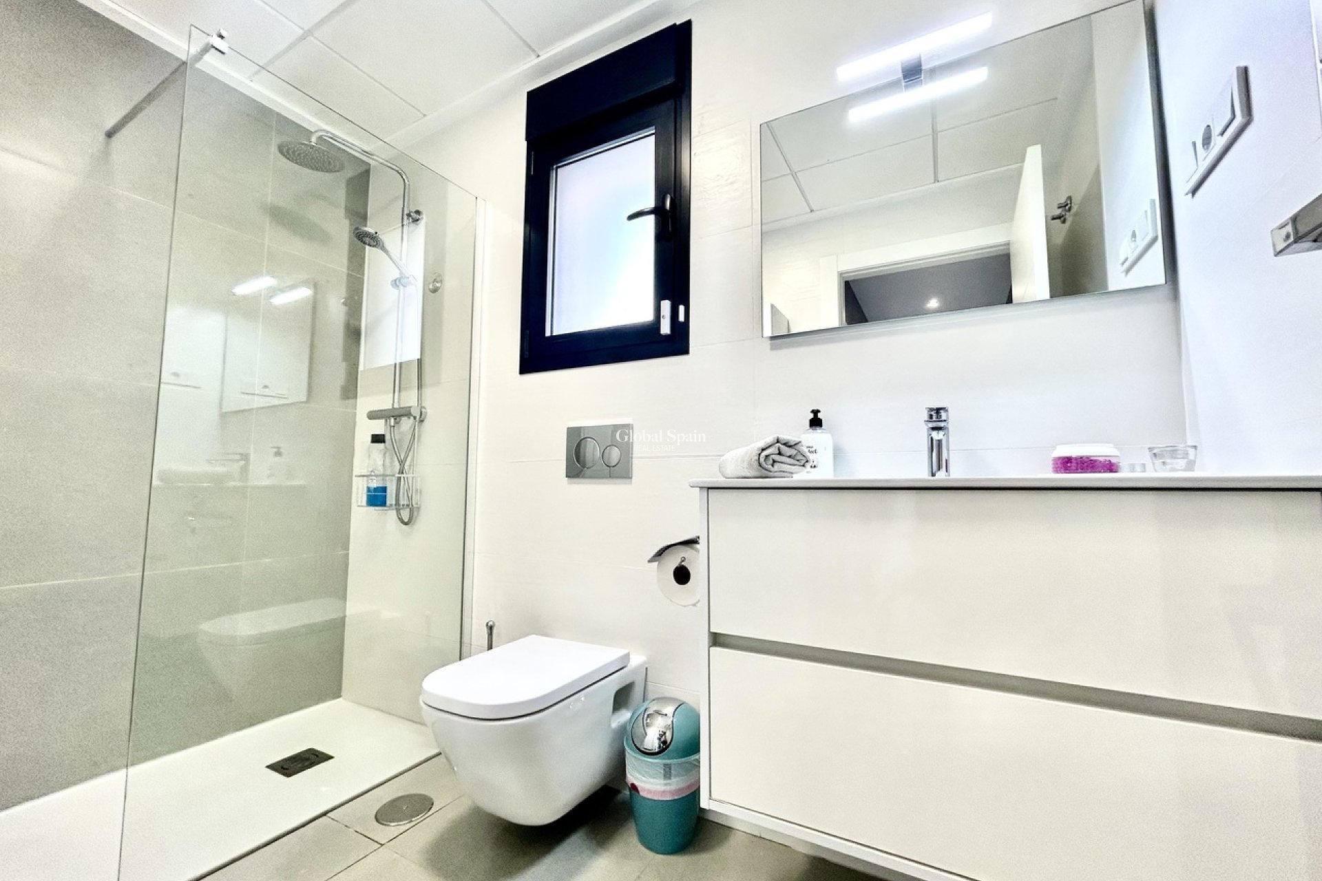 Revente - VILLA -
LOS BALCONES - LOS ALTOS - Costa Blanca