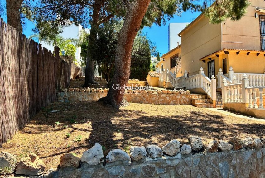 Revente - VILLA -
LOS BALCONES - LOS ALTOS - Costa Blanca