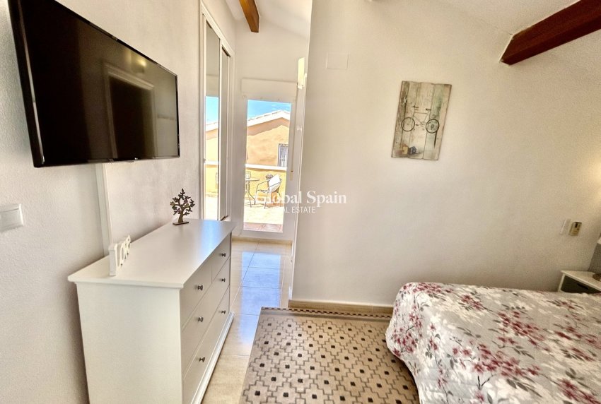 Revente - VILLA -
LOS BALCONES - LOS ALTOS - Costa Blanca