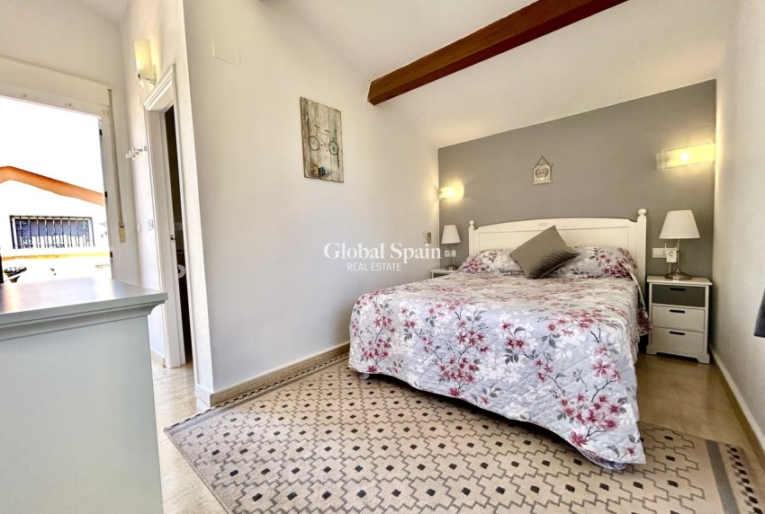 Revente - VILLA -
LOS BALCONES - LOS ALTOS - Costa Blanca