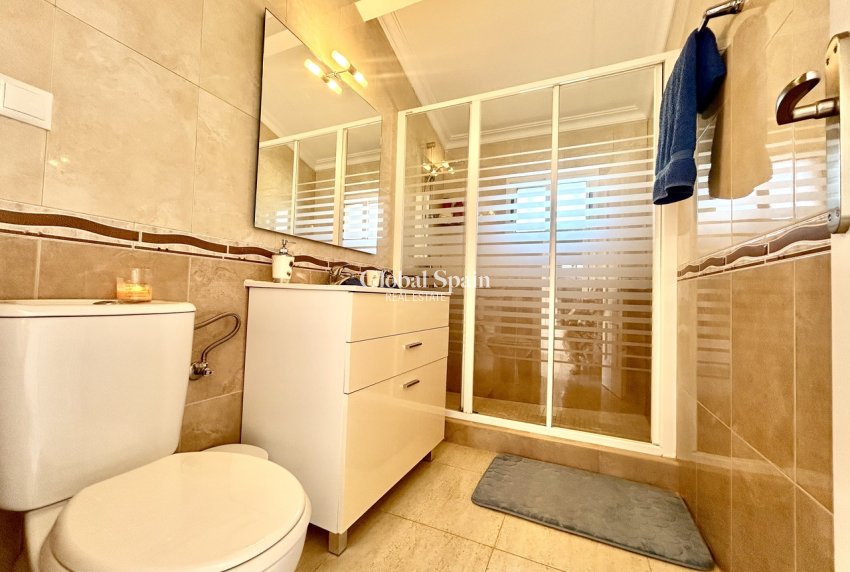 Revente - VILLA -
LOS BALCONES - LOS ALTOS - Costa Blanca