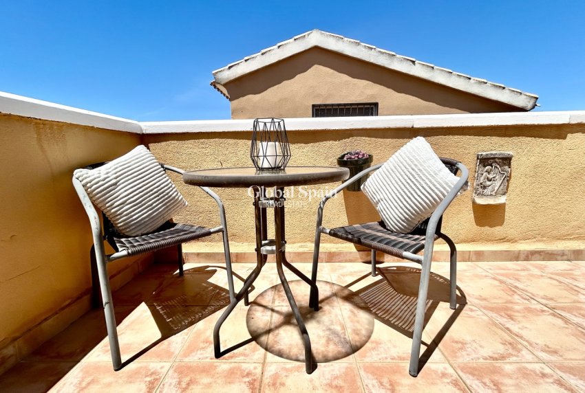 Revente - VILLA -
LOS BALCONES - LOS ALTOS - Costa Blanca
