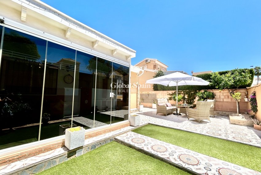 Revente - VILLA -
LOS BALCONES - LOS ALTOS - Costa Blanca