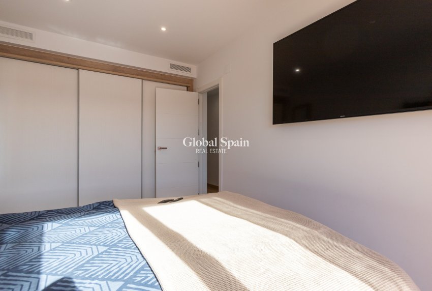 Revente - VILLA -
LOS BALCONES - LOS ALTOS - Costa Blanca