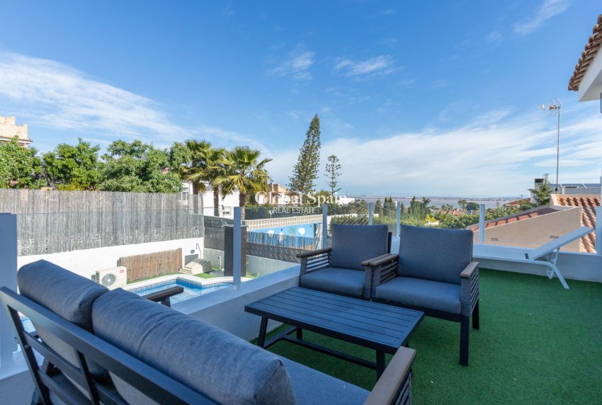 Revente - VILLA -
LOS BALCONES - LOS ALTOS - Costa Blanca