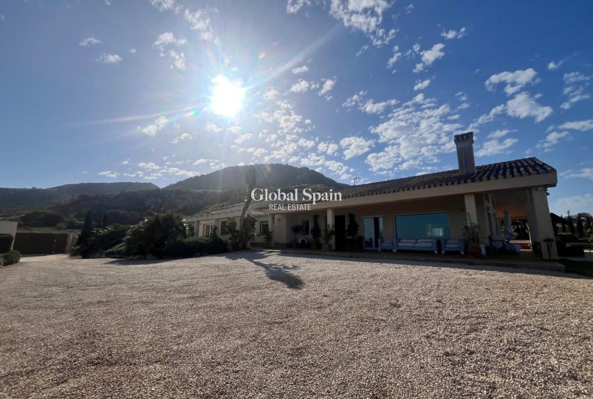 Revente - VILLA -
LOS BELONES - Inland