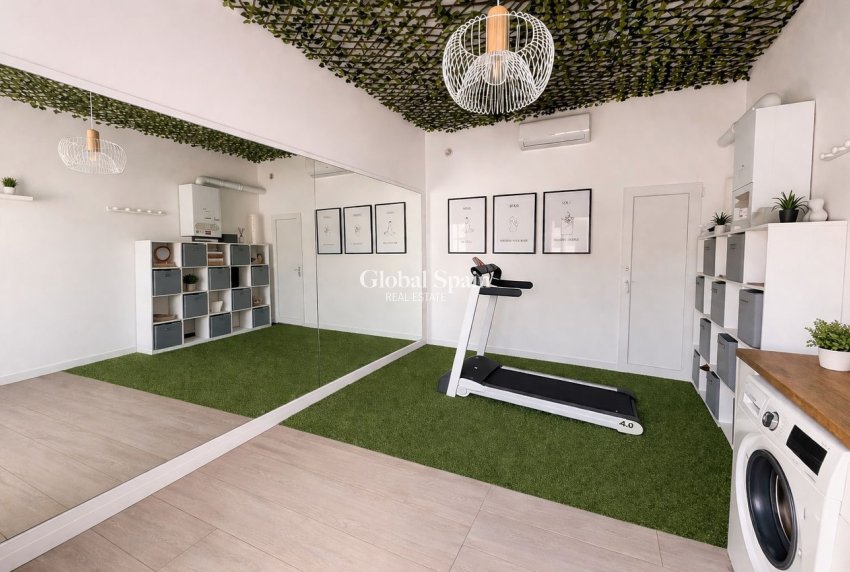 Revente - VILLA -
LOS DOLSES - Inland