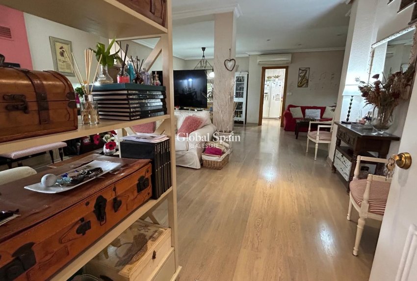 Revente - VILLA -
LOS MONTESINOS - Costa Blanca