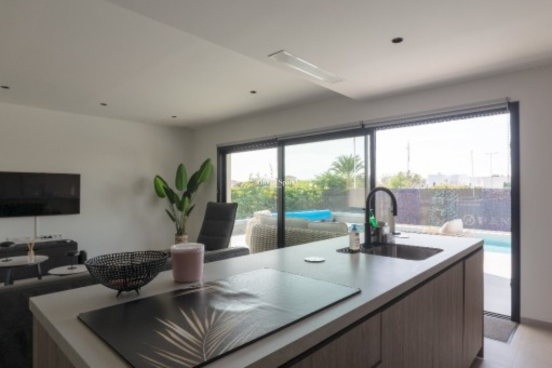 Revente - VILLA -
LOS MONTESINOS - Costa Blanca