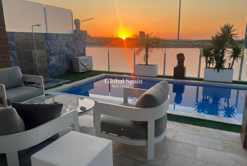 Revente - VILLA -
LOS MONTESINOS - Costa Blanca