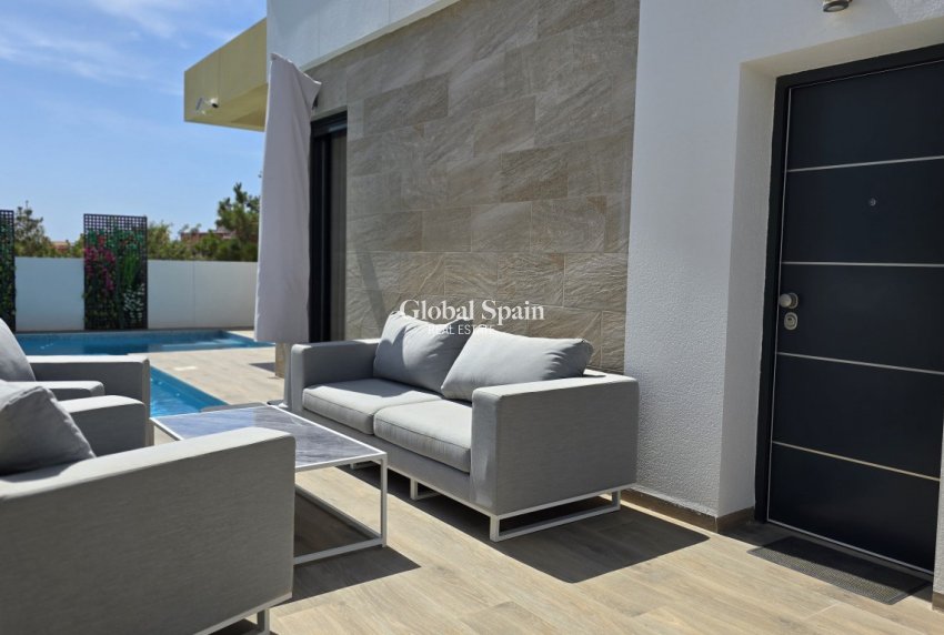 Revente - VILLA -
LOS MONTESINOS - Costa Blanca